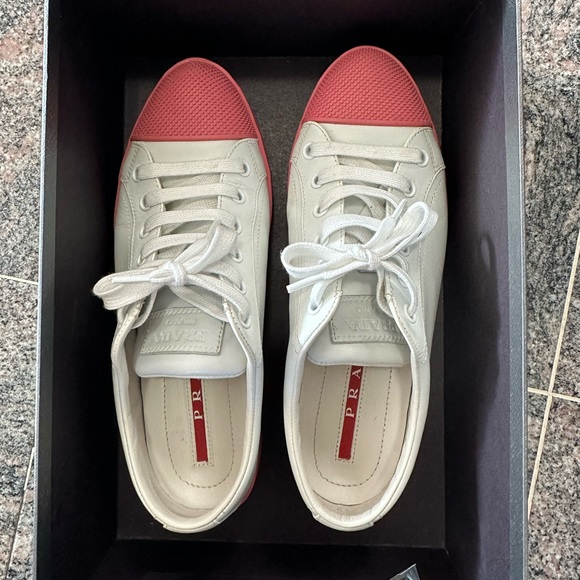 Worn a few times. - Picture 1 of 7